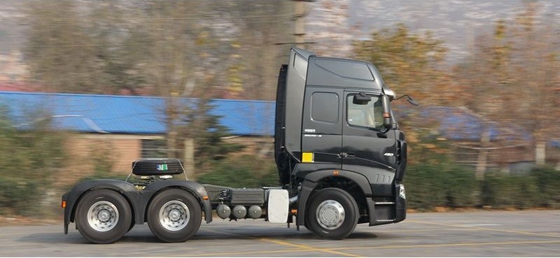 Used High-Power HOWO A7 6x4 Tractor Truck for Sale