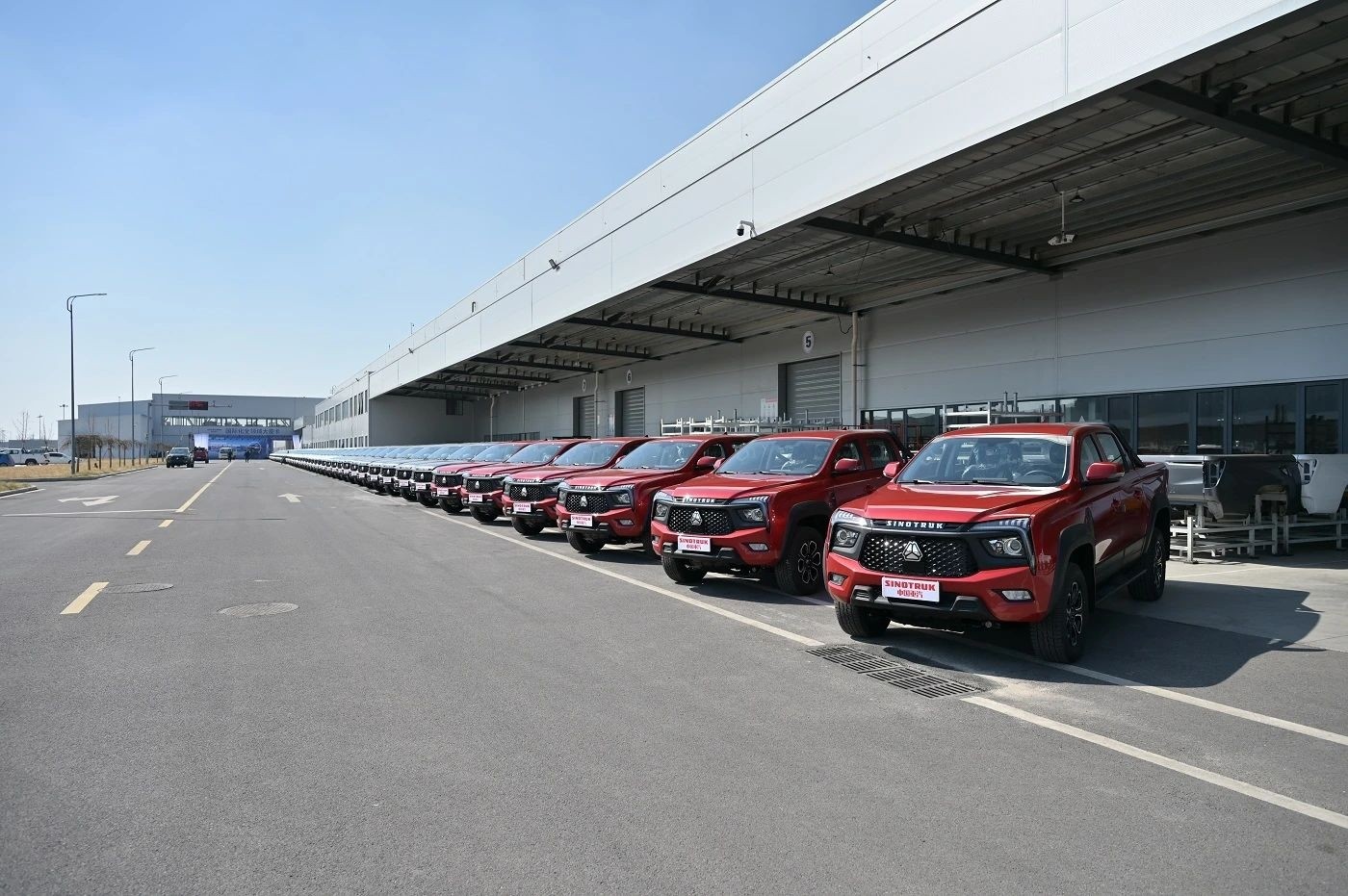 New SINOTRUK Bolden S6 4x4 Double-Cab Pickup Truck for Sale